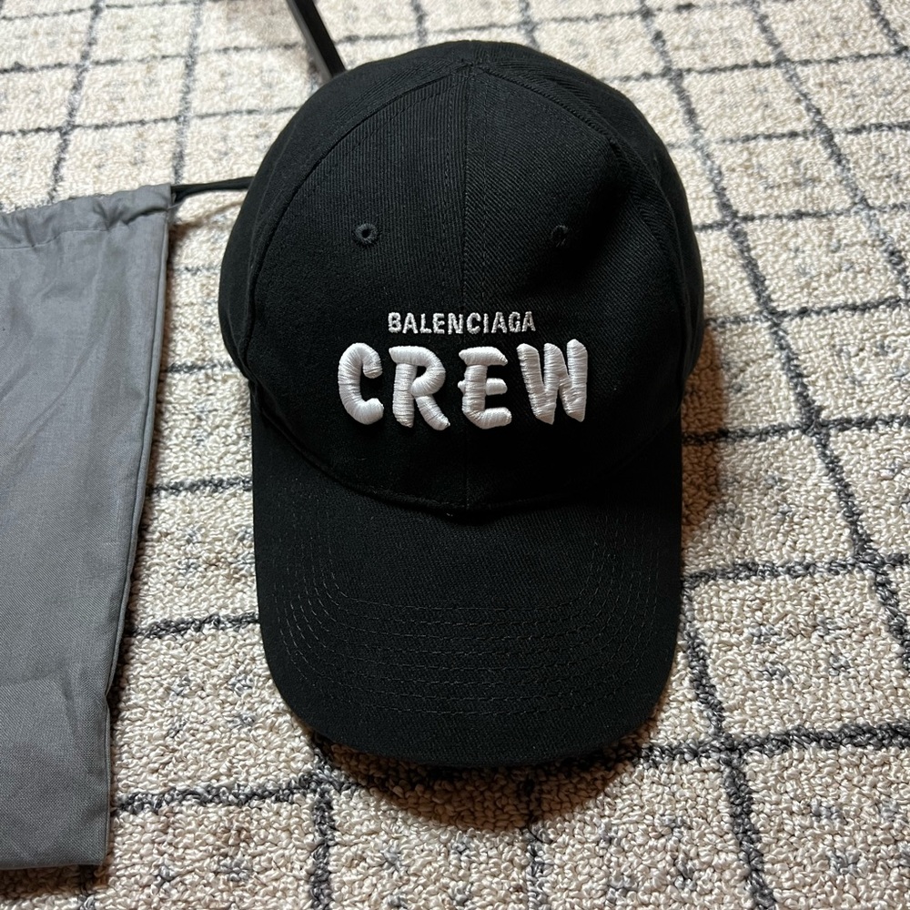 Balenciaga crew hat